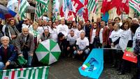 Cgil, Cisl, Uil e Ugl, AGCI, Confcooperative Sicilia, Legacoop, Unicoop: "catania è viva. Nessuno spenga la luce"